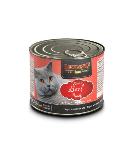 Aquapet Leonardo Beef 200g wet cat food can featuring a tabby cat and a bowl of beef-flavored pâté